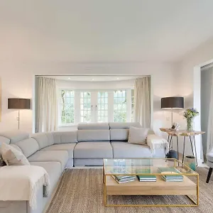 https://guincho-beach-villa.hotels-lisbon-portugal.com